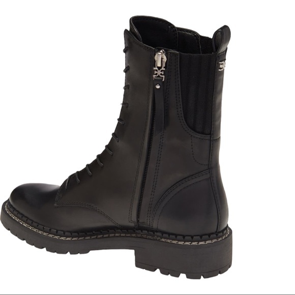 Leather Lace Up Lug Sole Boots 